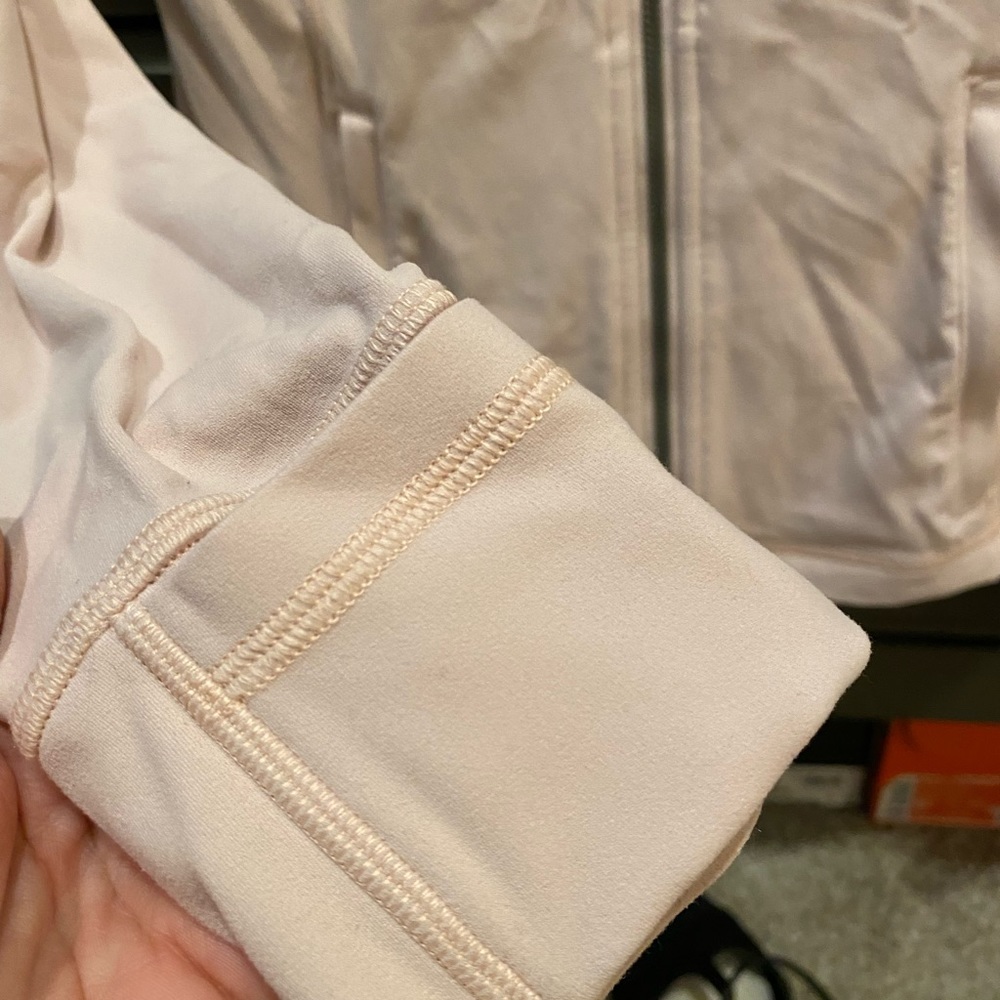 Lululemon Jacket - Picture 7 of 12
